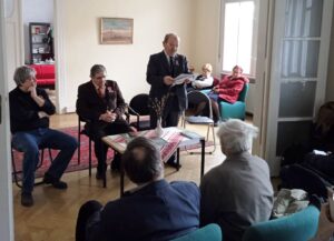Madár János alelnök ismerteti a Magyar Múzsa új számának tartalmát